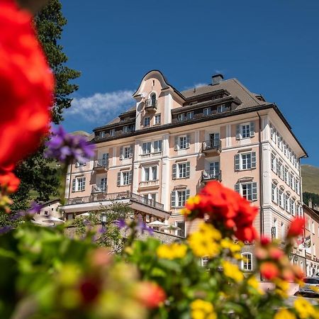 Hotel Engiadina Zuoz Bagian luar foto